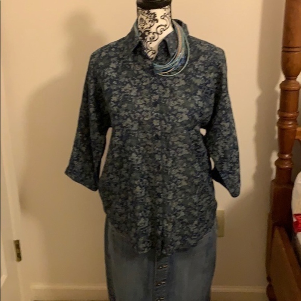 chambray shirt size M